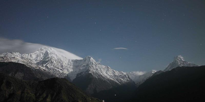 功夫服饰的文化符号：从练功服到影视造型的演变
